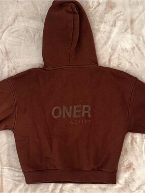 Oner Active Hoodie in Deep Brown